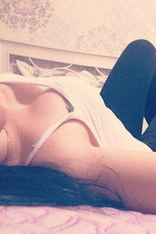 Проститутка и Индивидуалка Злата у метро Проспект Ветеранов СПб