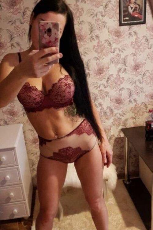 Проститутка и Индивидуалка Полина у метро Чёрная речка Питера