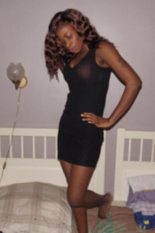 Проститутка и Индивидуалка Милана у метро Приморская в Питере