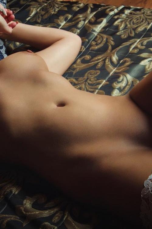 Проститутка и Индивидуалка Юля у метро Чкаловская Питера