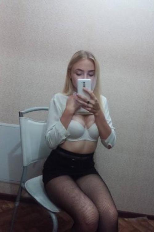 Проститутка Ульяна у метро Елизаровская СПб