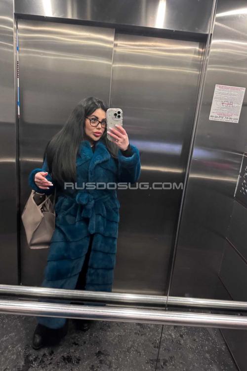 Проститутка и Индивидуалка Кира у метро Старая Деревня СПб