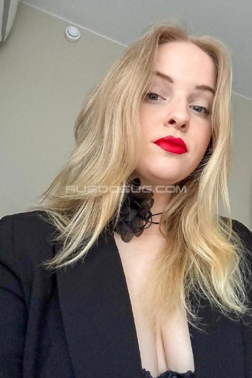 Проститутка и Индивидуалка Анюта у метро Московская СПб