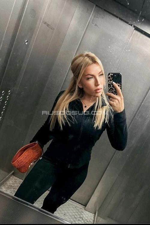 Проститутка и Индивидуалка Олеся у метро Фрунзенская СПб