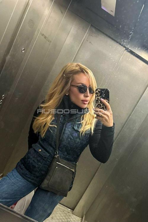 Проститутка и Индивидуалка Олеся у метро Фрунзенская СПб