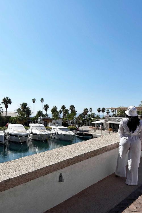 Проститутка и Индивидуалка Кира у метро Старая Деревня СПб