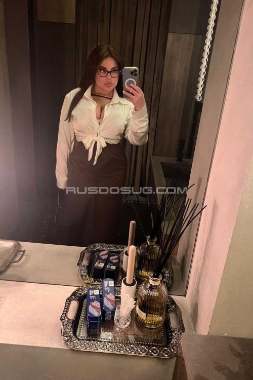 Проститутка и Индивидуалка Кира у метро Старая Деревня СПб