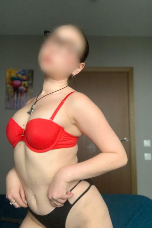 Проститутка и Индивидуалка Элечка VIP у метро Ленинский проспект Питера