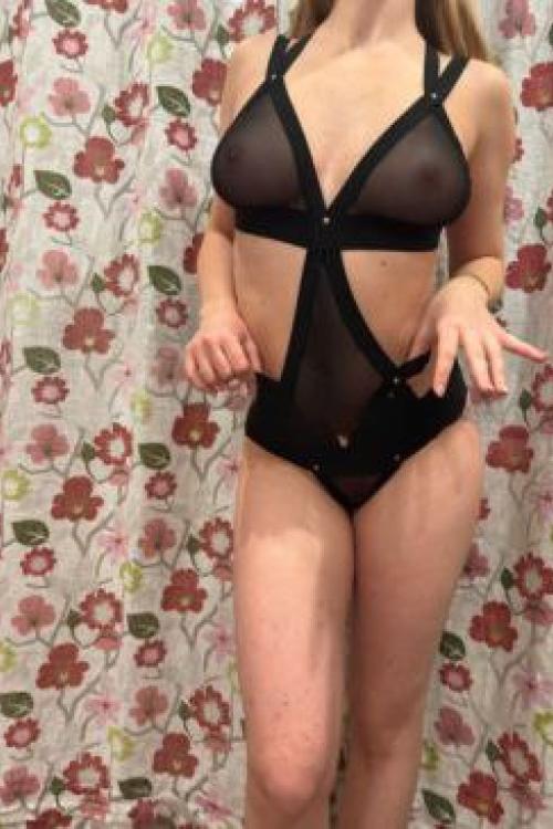 Проститутка и Индивидуалка Таня у метро Озерки Питера