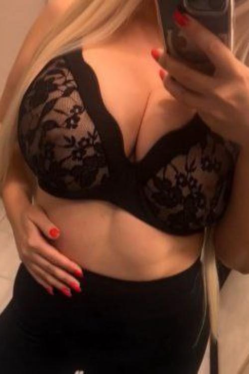 Проститутка Ева у метро Академическая Питера