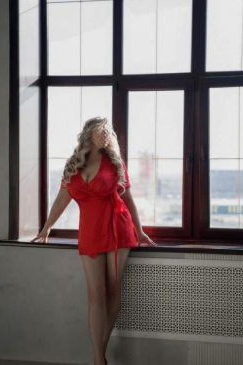 Проститутка Ева у метро Академическая Питера