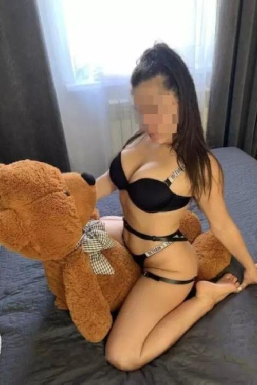 Индивидуалка Анечка у метро Международная в Питере