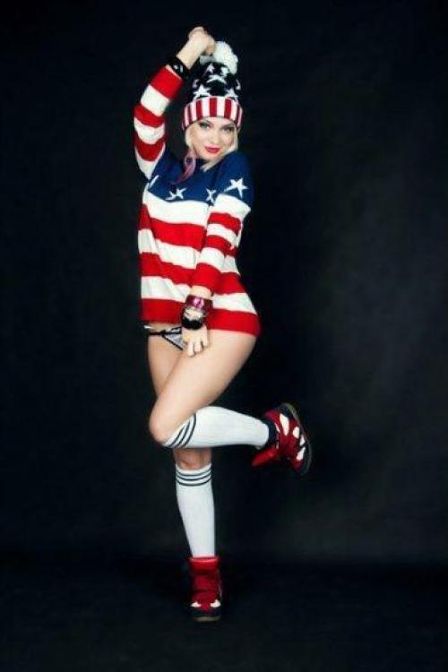 Проститутка и Подружка Дианка у метро Василеостровская Питера