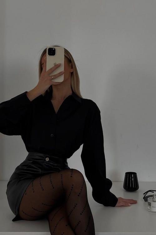 Проститутка и Индивидуалка Вика у метро Невский проспект в Питере