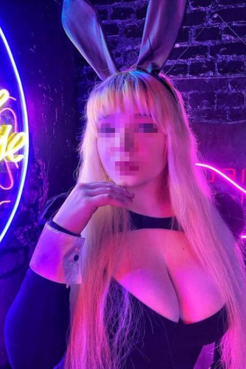 Проститутка Лида у метро Парнас в Питере