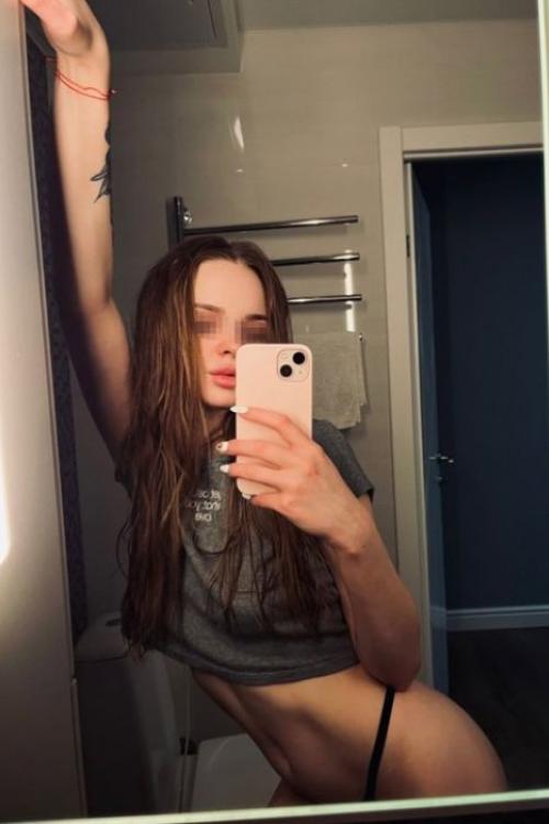 Проститутка Луиза у метро Пионерская Питера