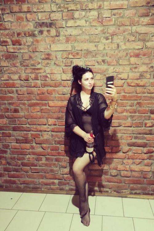 Проститутка и Индивидуалка Алиса у метро Парк Победы СПб