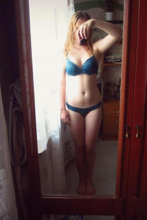 Проститутка и Индивидуалка Юля у метро Василеостровская в Питере