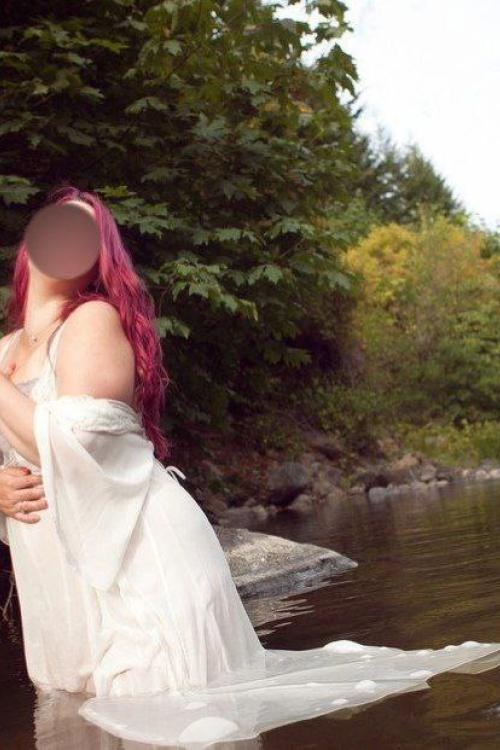 Индивидуалка Алина у метро Купчино Питера