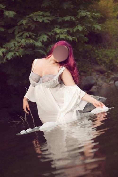 Индивидуалка Алина у метро Купчино Питера