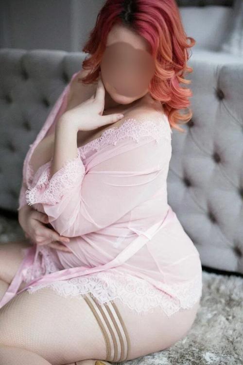 Индивидуалка Алина у метро Купчино Питера