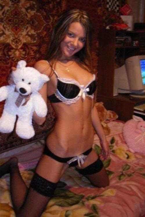 Индивидуалка и Подружка Амина у метро Купчино в Питере