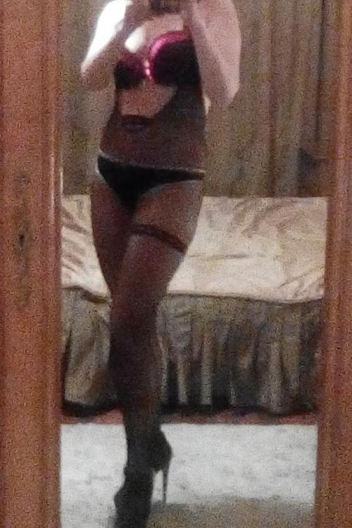 Индивидуалка и Массажистка Лиза у метро Московская в Питере