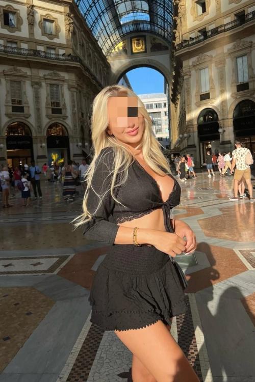 Проститутка и Индивидуалка Таня у метро Автово в Питере