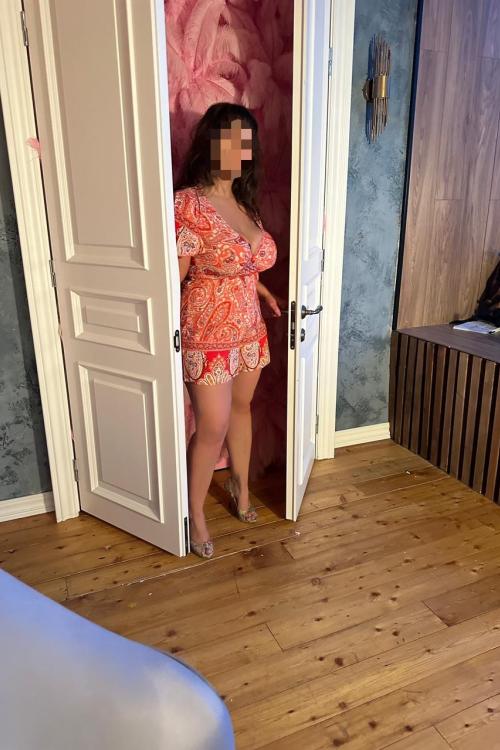 Проститутка и Индивидуалка Катя у метро Гражданский проспект СПб