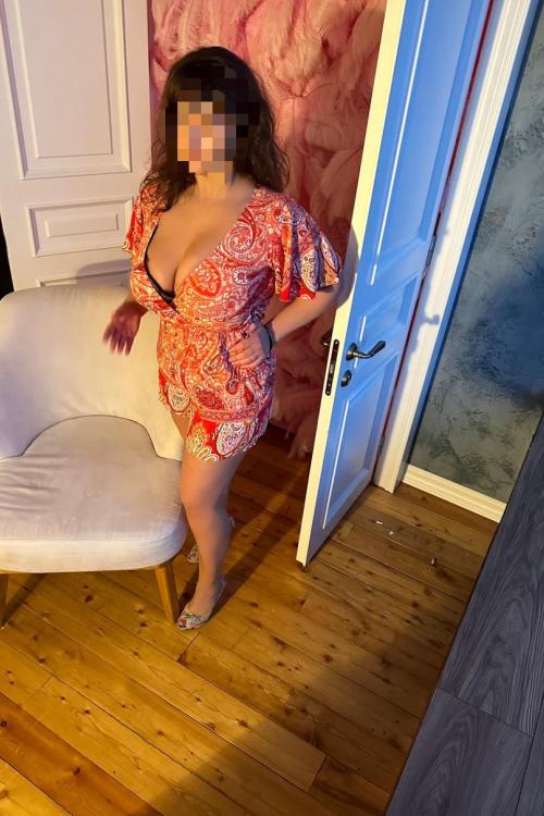 Проститутка и Индивидуалка Катя у метро Гражданский проспект СПб