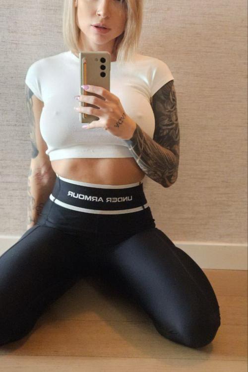 Проститутка и Индивидуалка Кристина у метро Комендантский проспект СПб