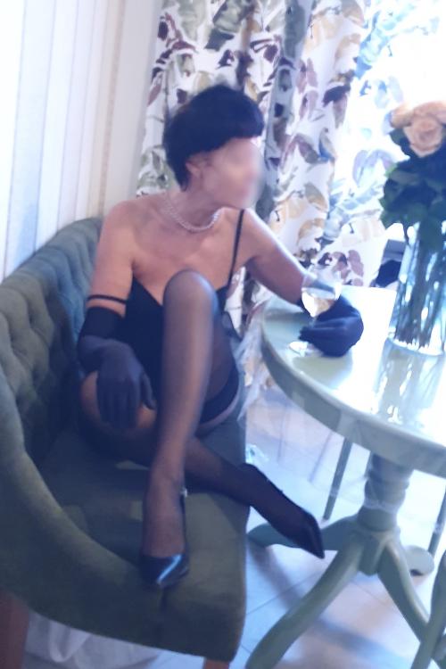 Проститутка и Индивидуалка Ксюня у метро Технологический институт-2 Питера