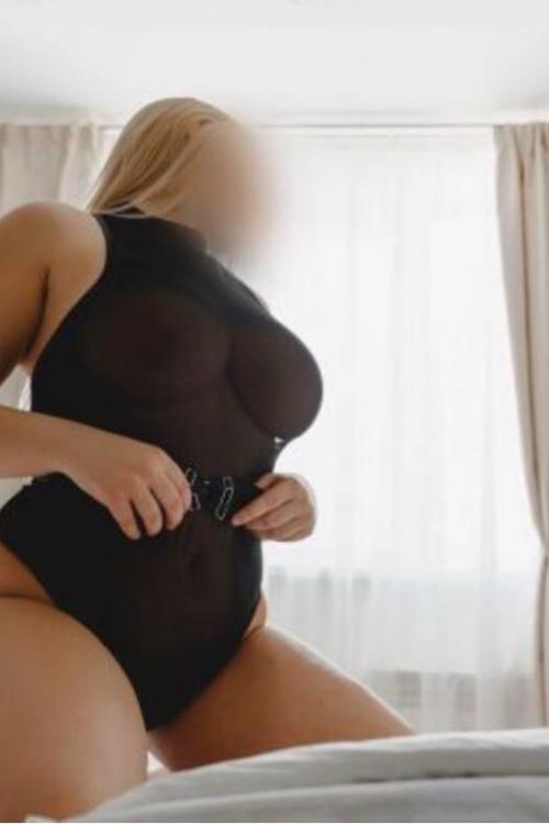 Проститутка и Индивидуалка ЛЕНА у метро Московская Питера