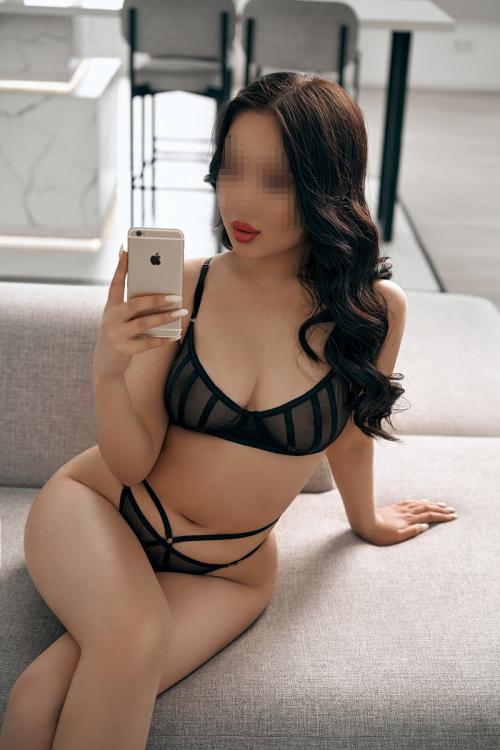 Проститутка и Индивидуалка Оля у метро Спортивная СПб