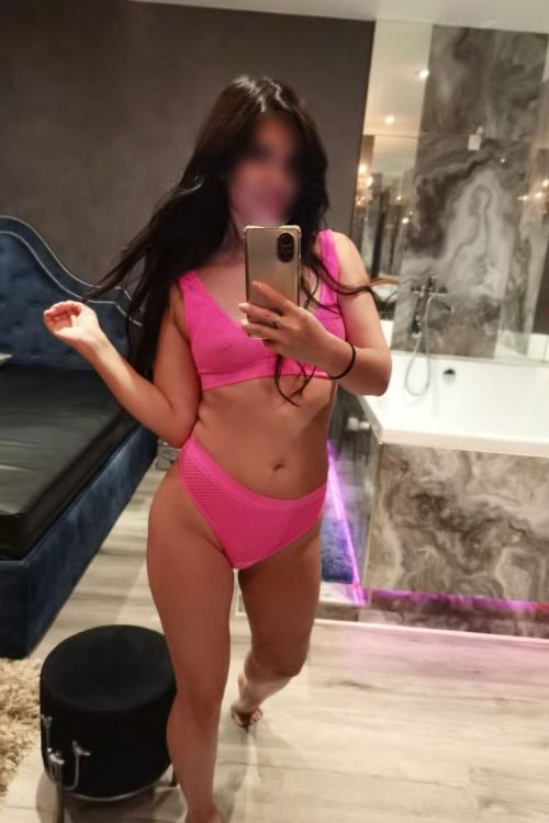 Проститутка и Индивидуалка Полина у метро Ломоносовская Питера