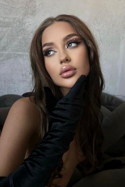 Проститутка и Индивидуалка Василиса у метро Чкаловская Питера