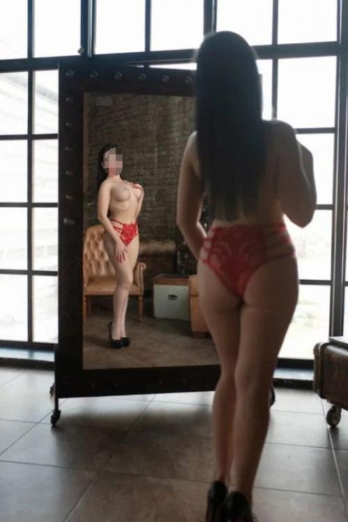 Проститутка и Индивидуалка Злата у метро Гражданский проспект СПб