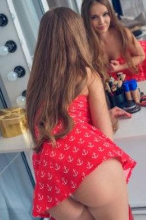 Проститутка Нина у метро Гражданский проспект Питера