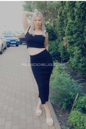 Проститутка и Индивидуалка Алина у метро Парк Победы в Питере