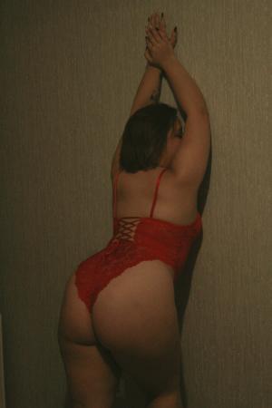 Проститутка и Индивидуалка Света МБР и ОВР у метро Ленинский проспект в Питере